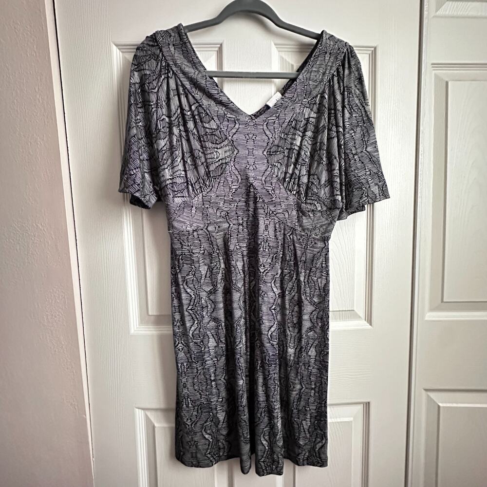 Cabi Twirl Dress Dolman Flutter Sleeve Black Abstract Lace Print Size Small 4641